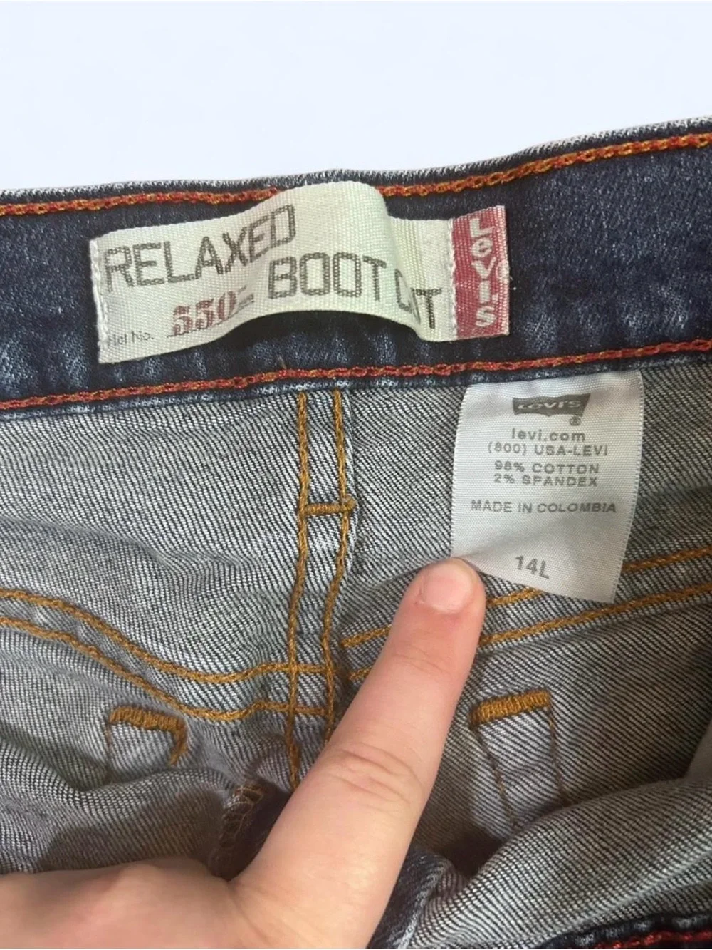 Women’s Levi’s 550 Relaxed Bootcut - Picture 2 of 4